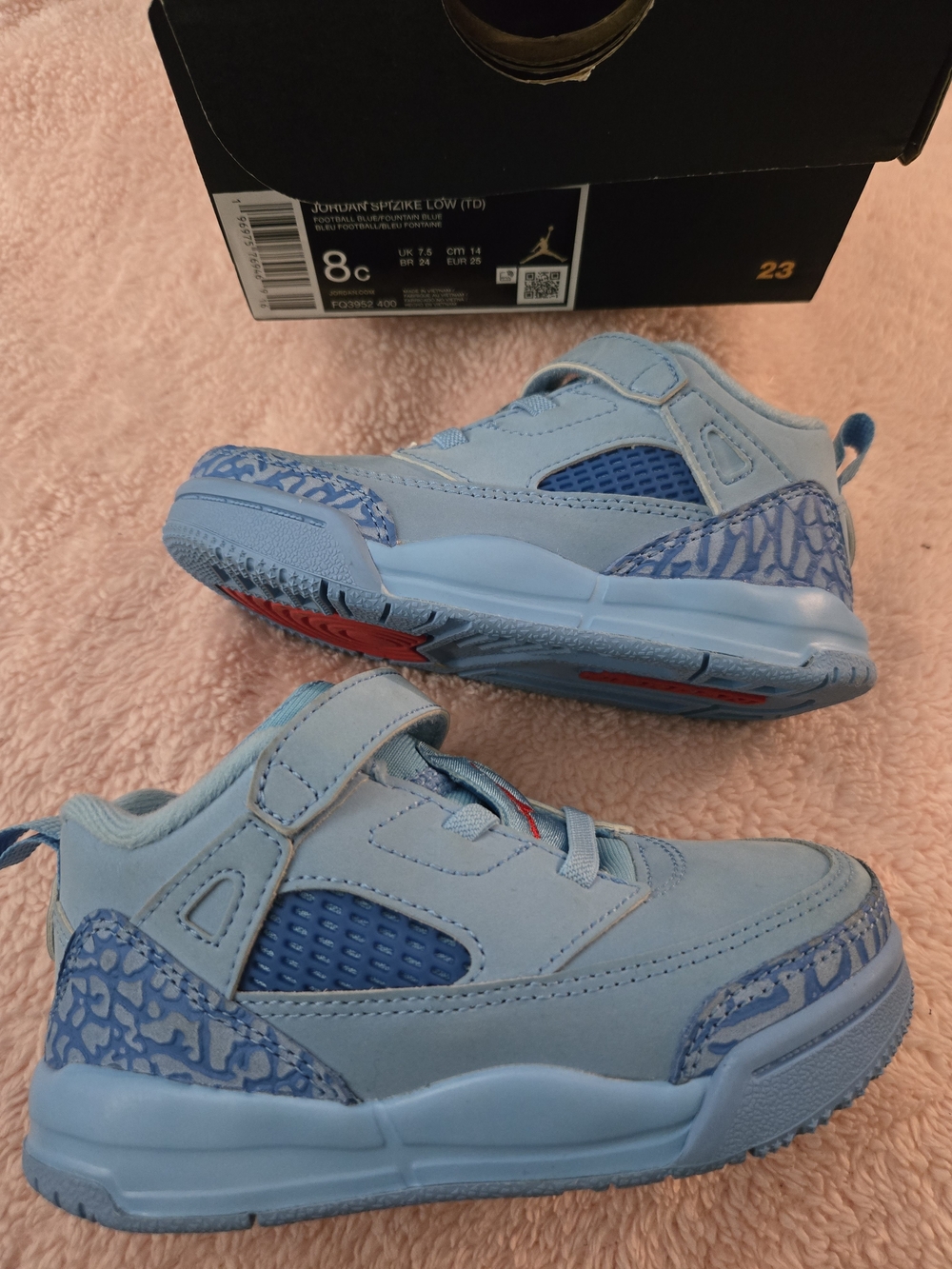 Jordan Kids Light Blue Low-Top Sneakers with Blue Accents